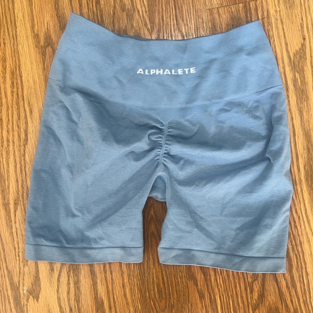 Alphalete size M Ruched Blue Bike Shorts